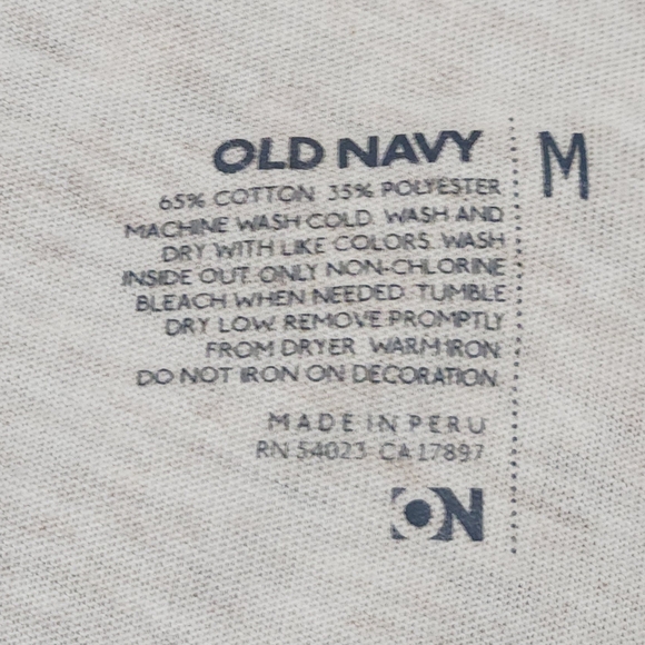 Old Navy Y2K "Love Does No Harm" Top Tree Graphic Tee Rolled Edge V- Neck Med. - Picture 6 of 10